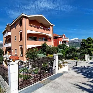https://skejic.splithotels.org