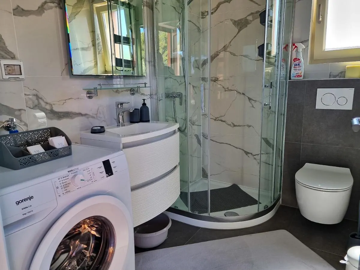 Juli No 2 Apartment Porec Croatia